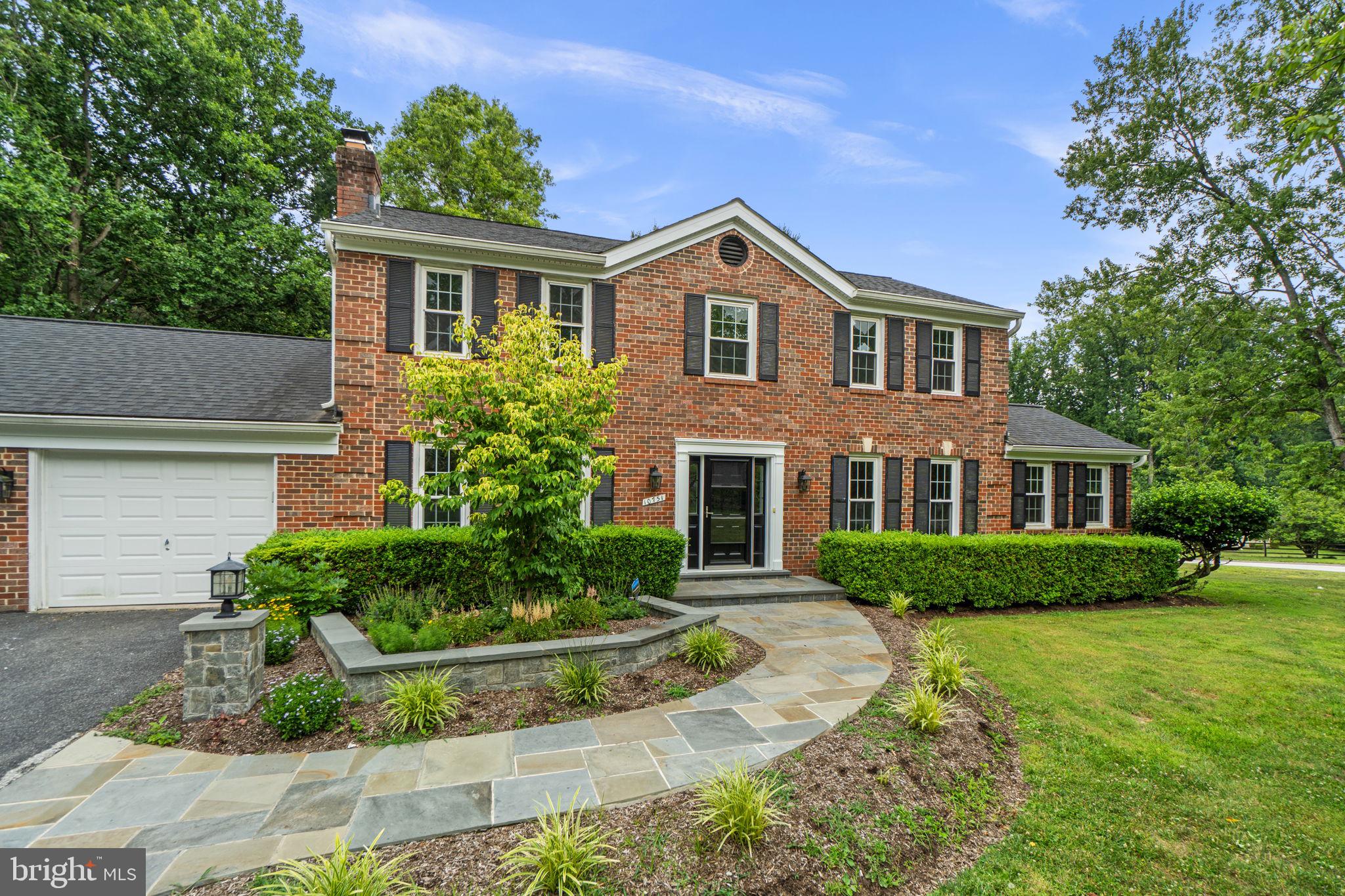 RIVERS EDGE - Residential