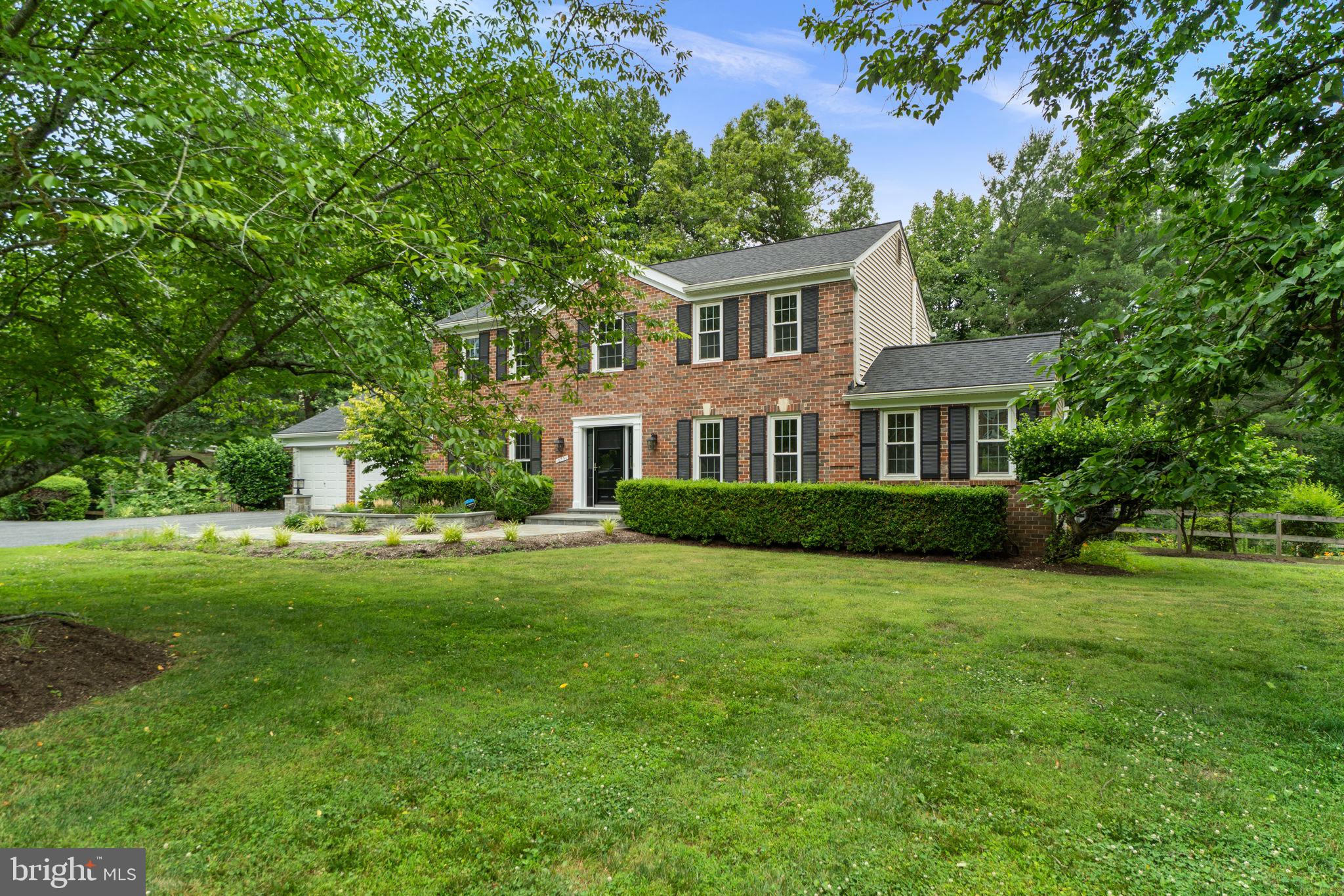 RIVERS EDGE - Residential