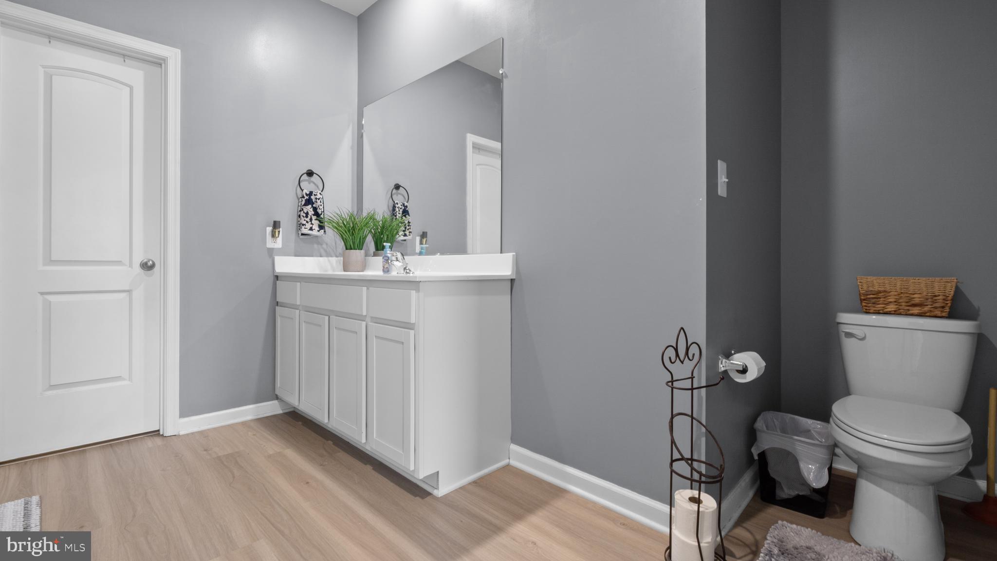 BROOKFIELD - Residential