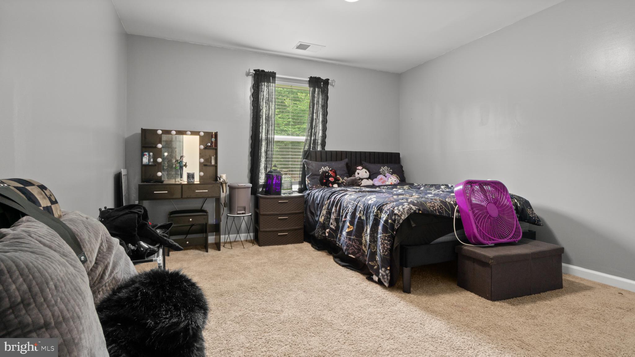 BROOKFIELD - Residential