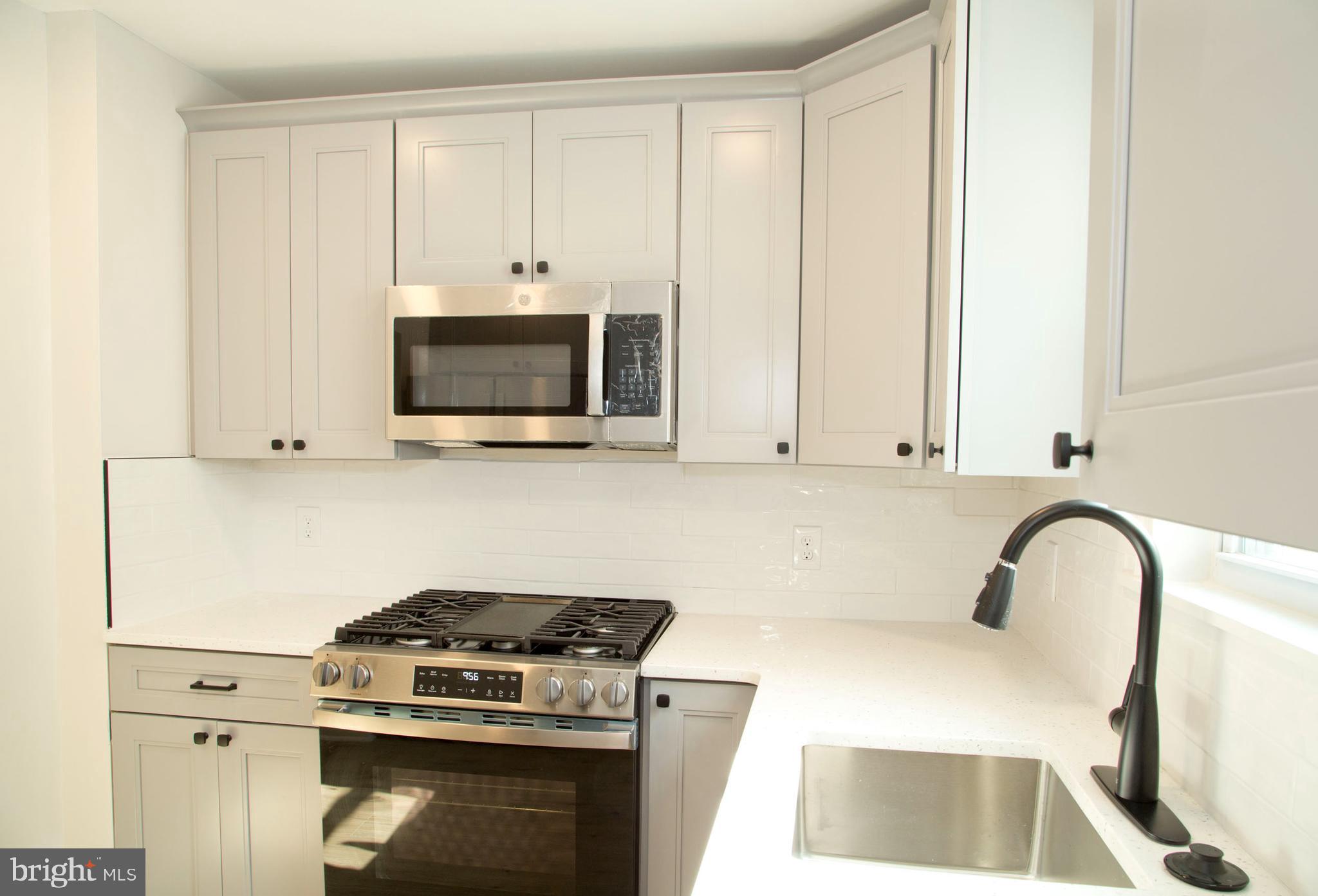 PASSYUNK SQUARE - Residential
