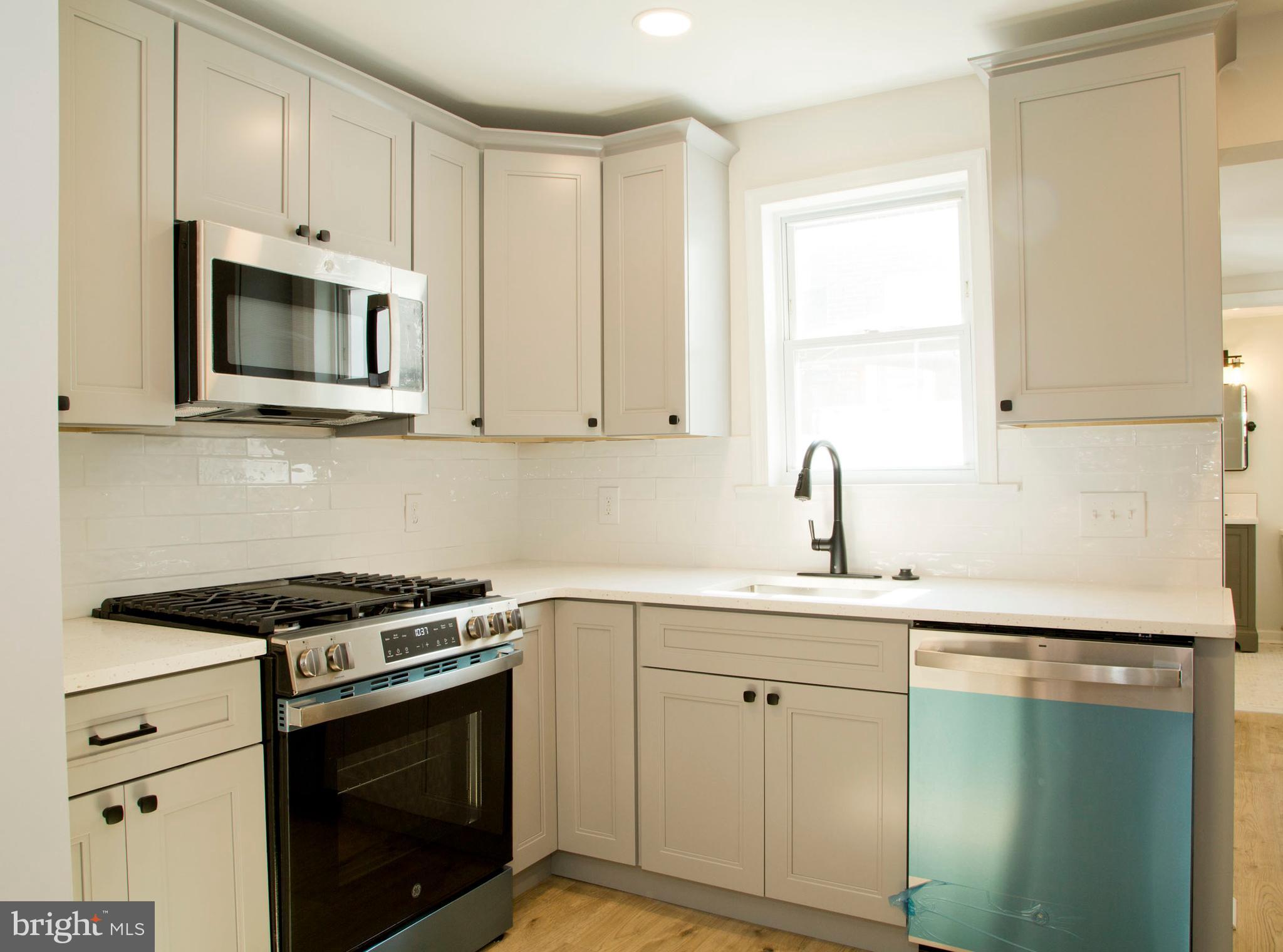 PASSYUNK SQUARE - Residential