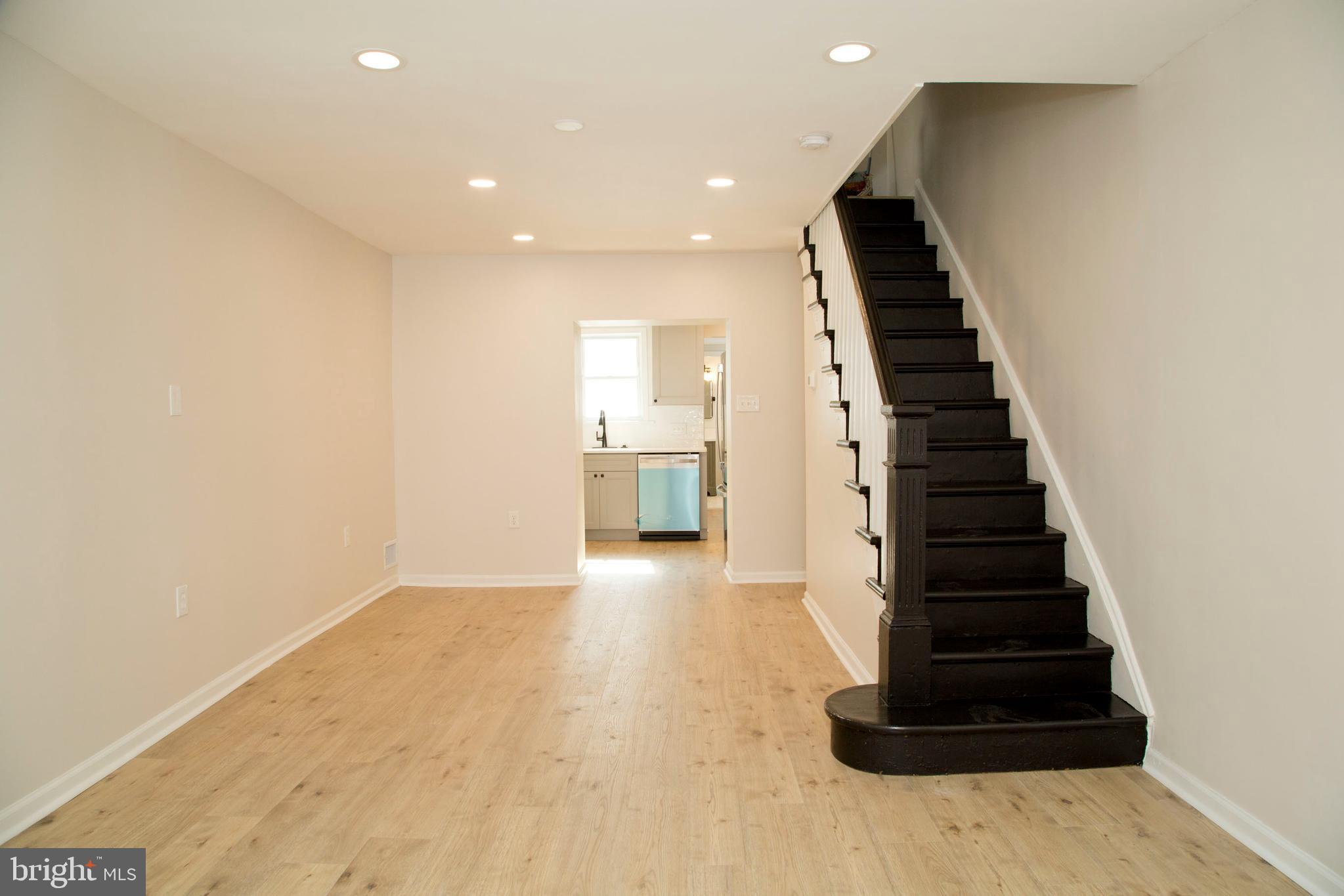 PASSYUNK SQUARE - Residential