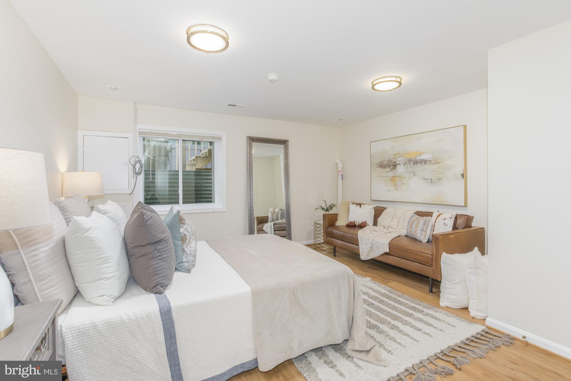 ESSEX PLACE - Residential