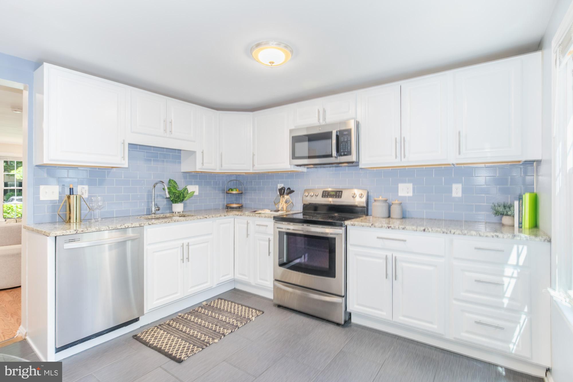 ESSEX PLACE - Residential