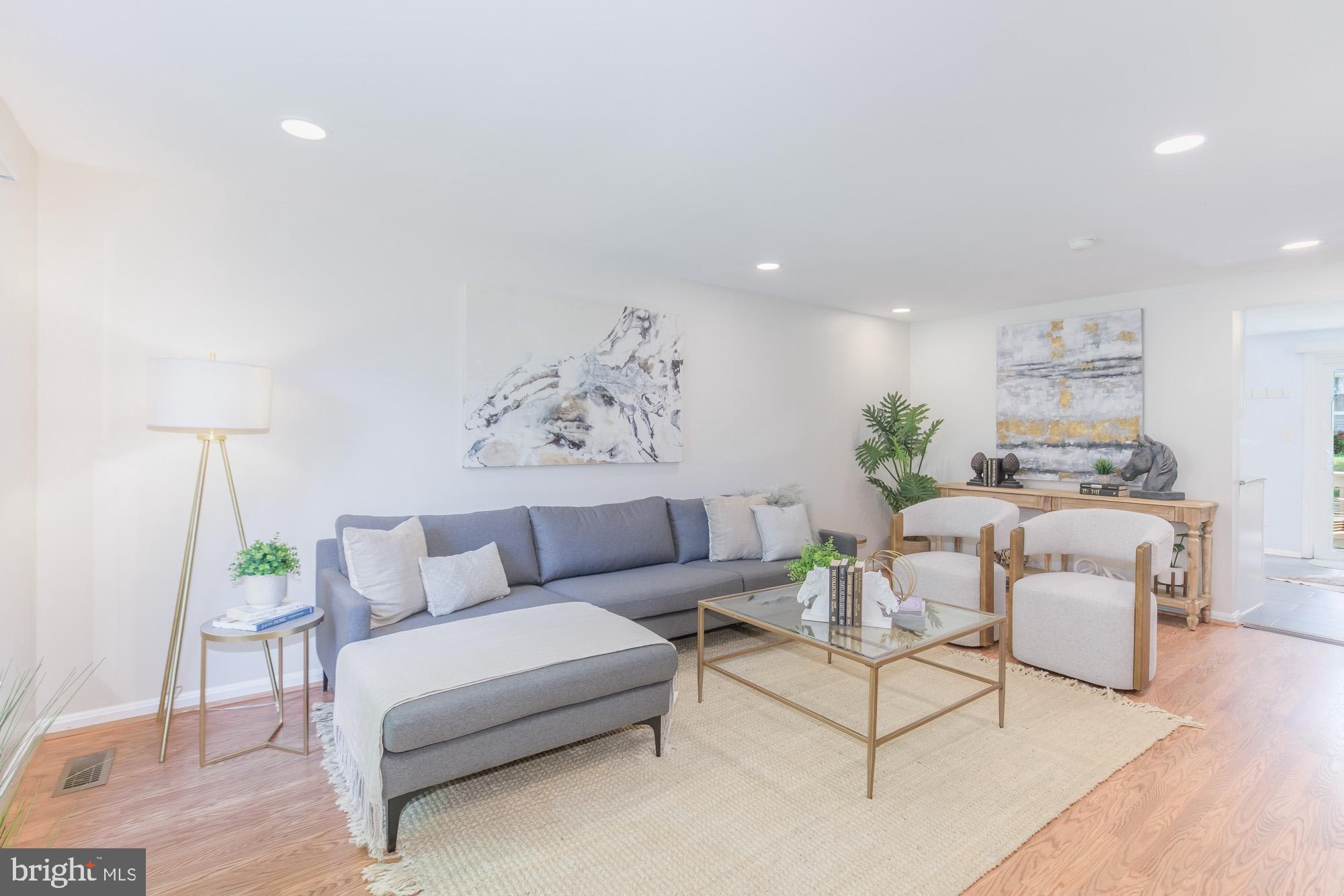 ESSEX PLACE - Residential