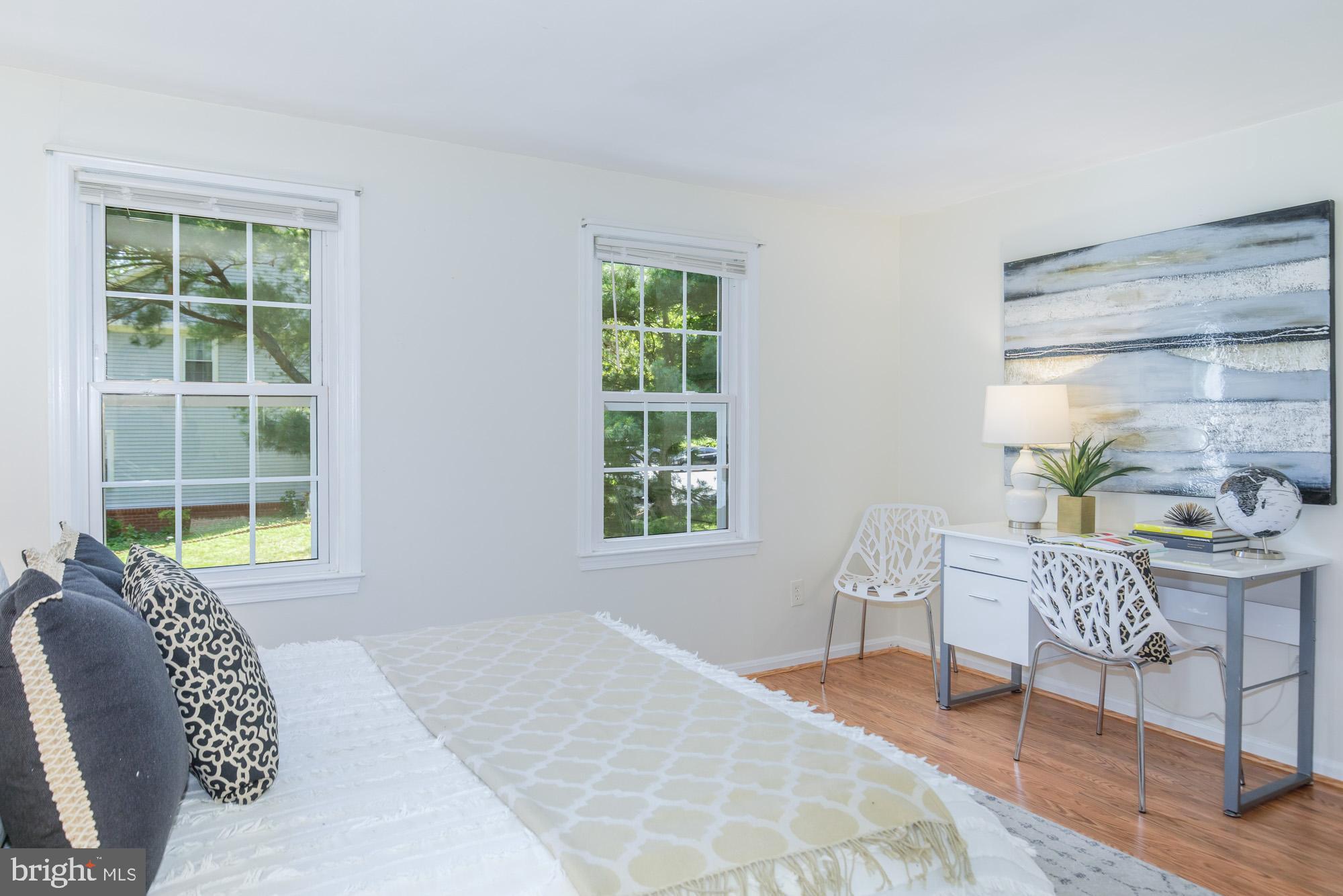 ESSEX PLACE - Residential