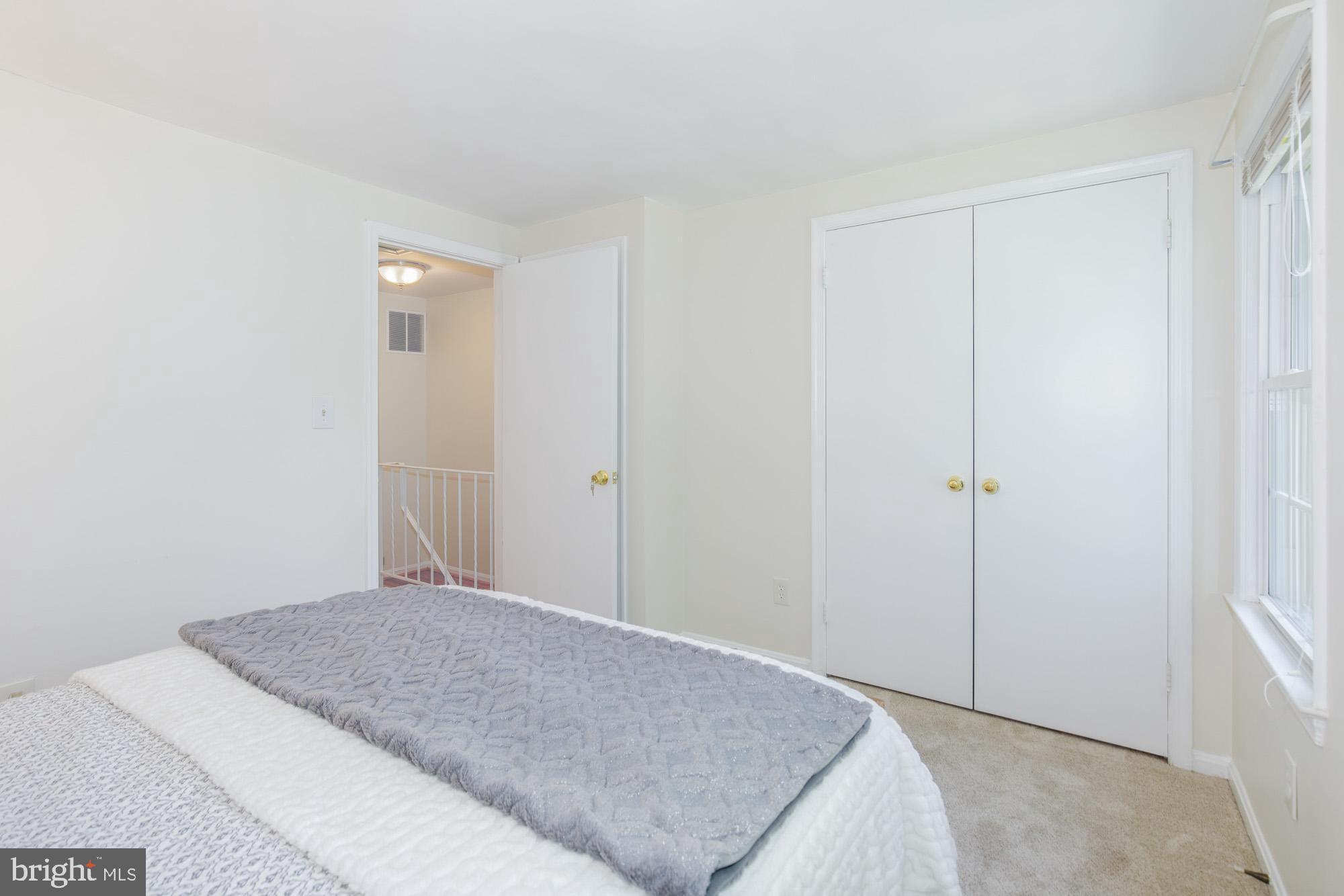 ESSEX PLACE - Residential