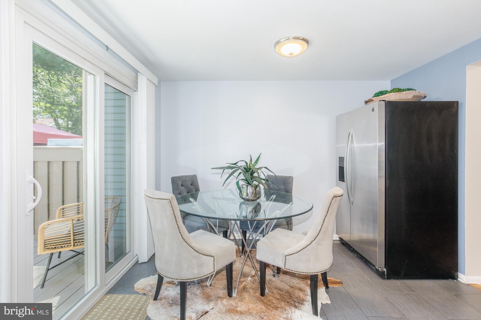 ESSEX PLACE - Residential