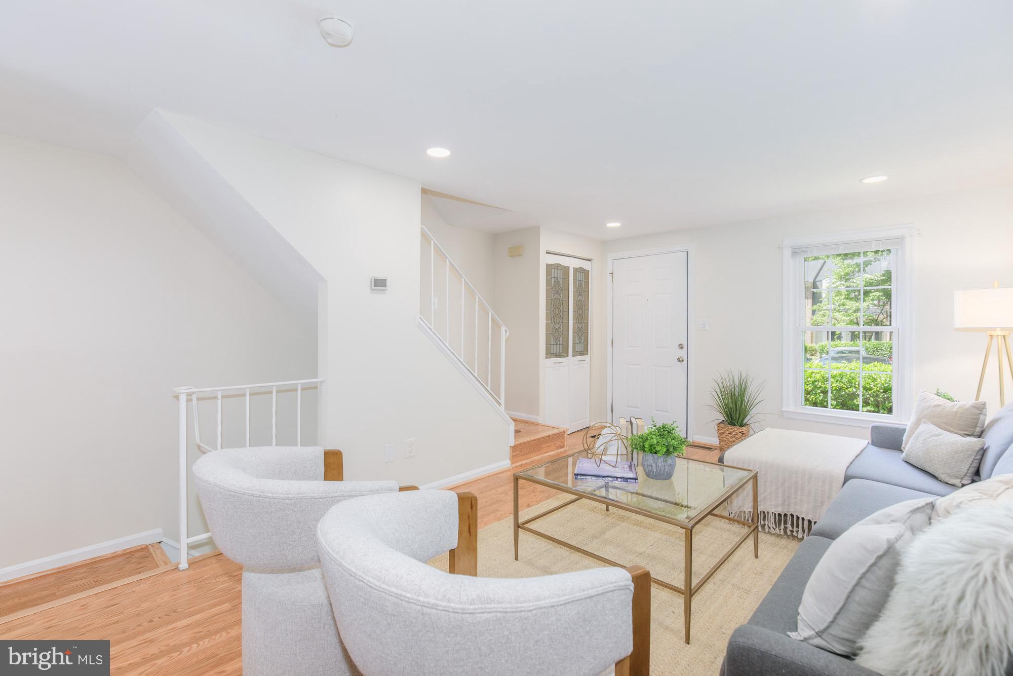 ESSEX PLACE - Residential