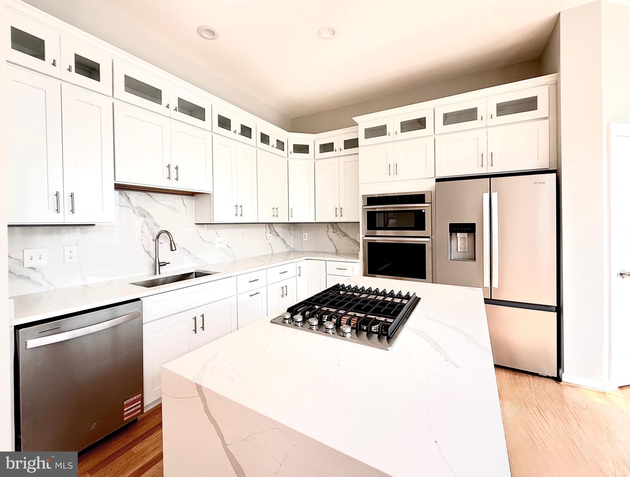 PROVIDENCE PARK - Residential