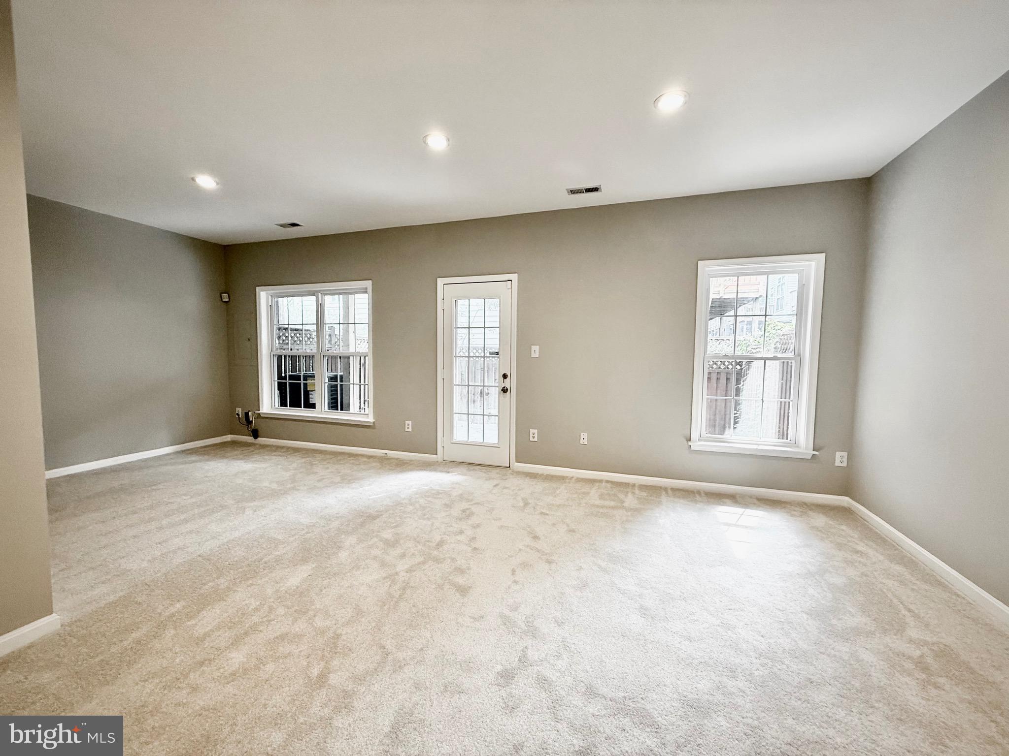 PROVIDENCE PARK - Residential