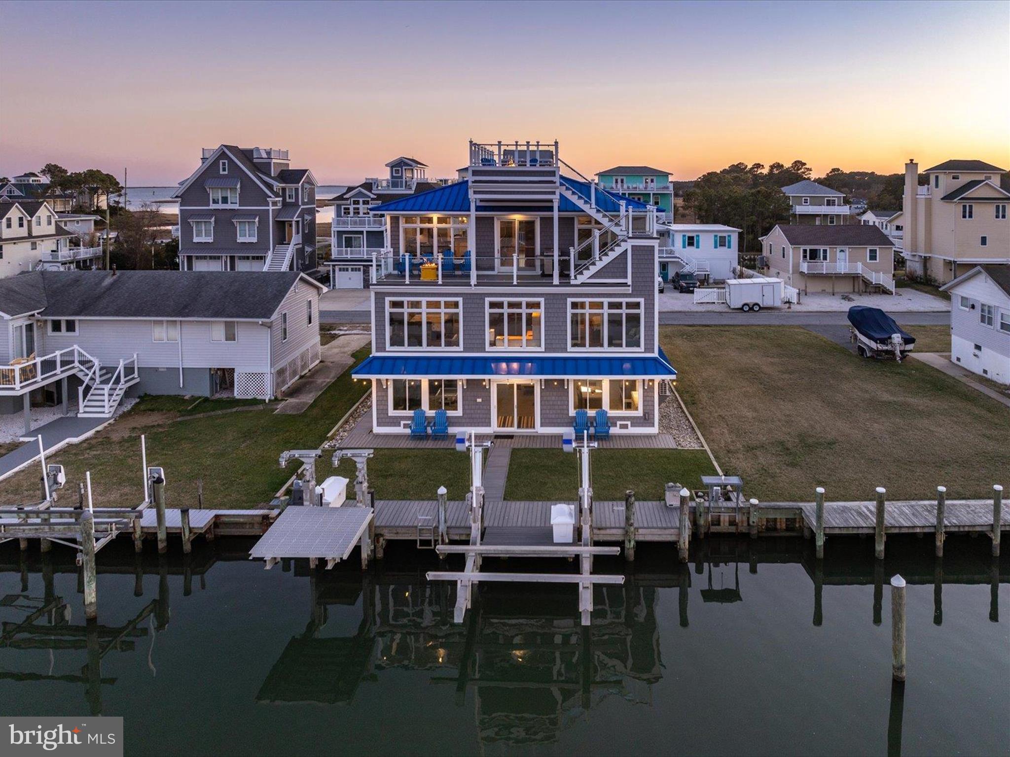 SNUG HARBOR - Residential