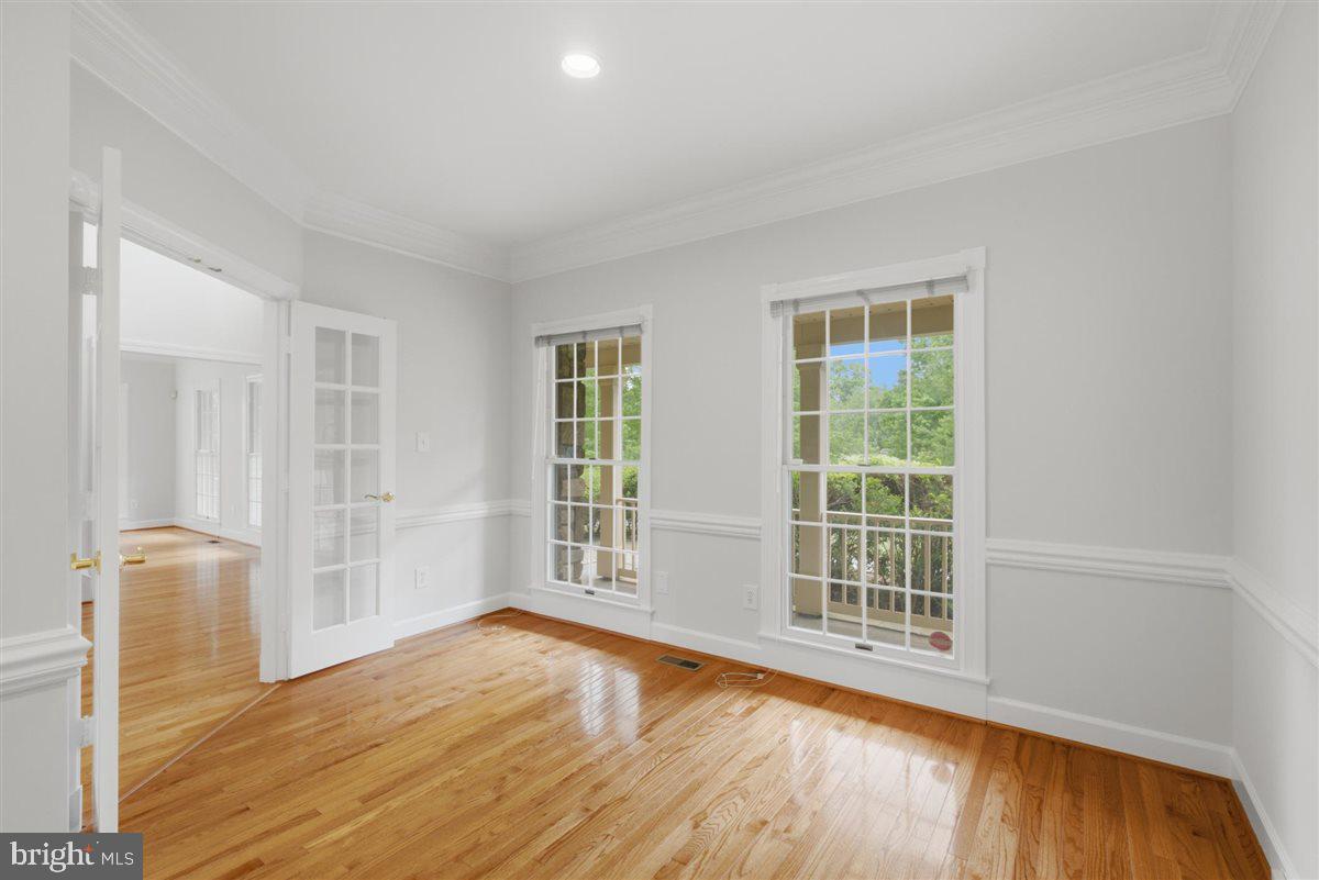 DARNESTOWN OUTSIDE - Residential