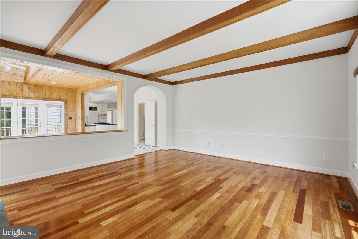 DARNESTOWN OUTSIDE - Residential