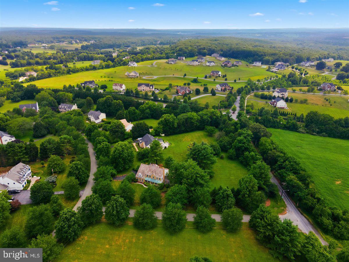 DARNESTOWN OUTSIDE - Residential