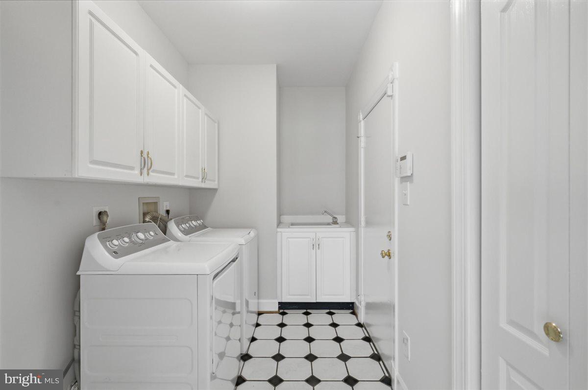 DARNESTOWN OUTSIDE - Residential
