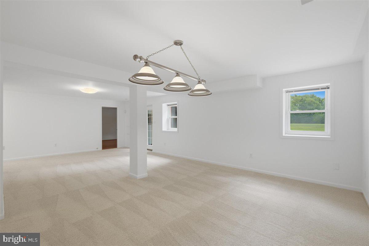 DARNESTOWN OUTSIDE - Residential