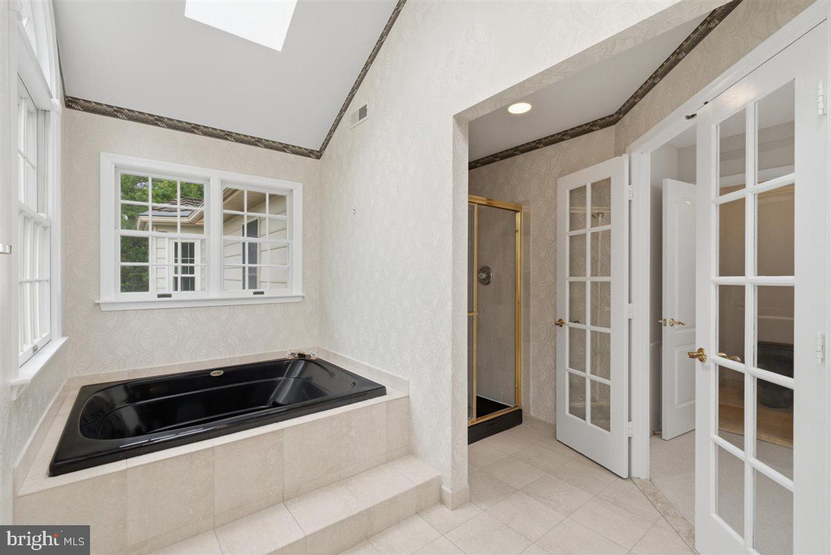 DARNESTOWN OUTSIDE - Residential