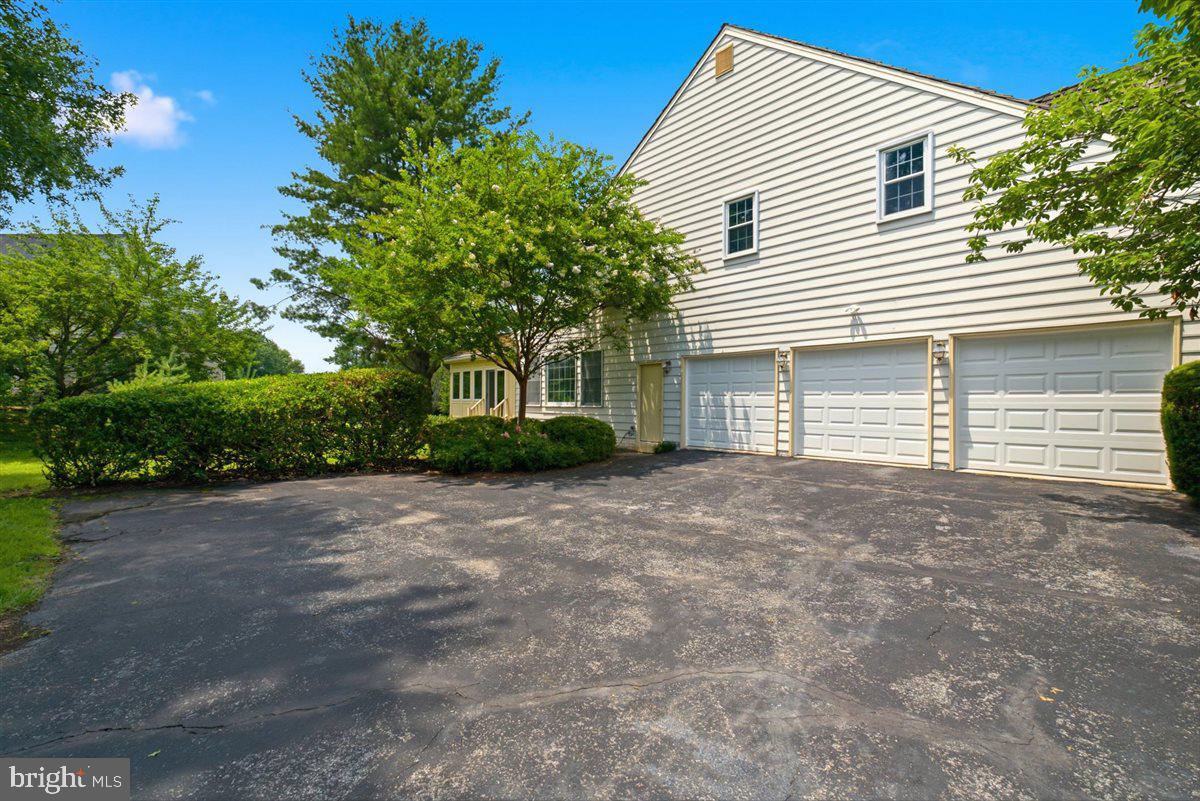 DARNESTOWN OUTSIDE - Residential