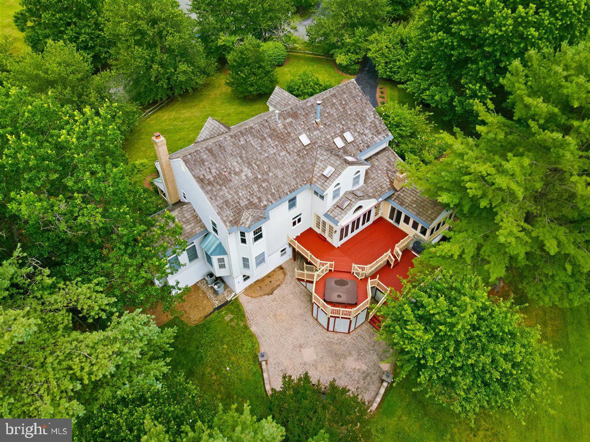 DARNESTOWN OUTSIDE - Residential