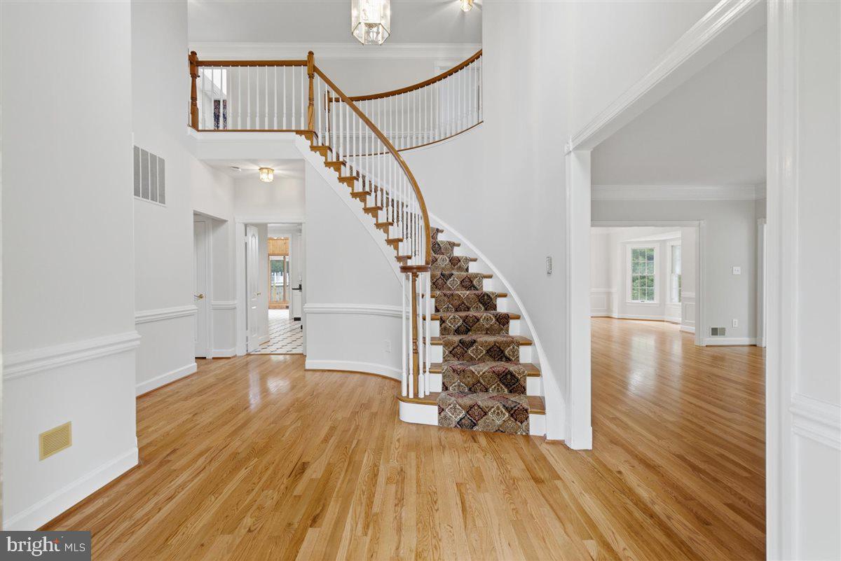 DARNESTOWN OUTSIDE - Residential