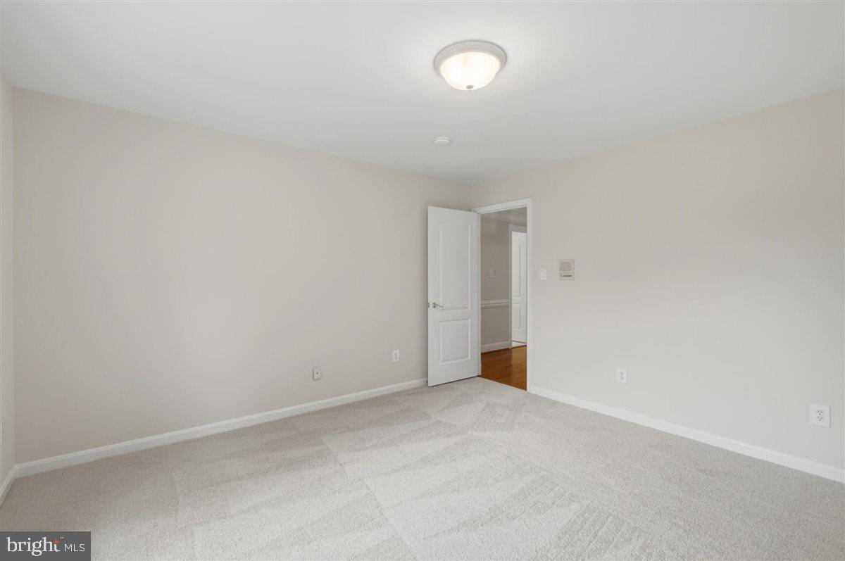 DARNESTOWN OUTSIDE - Residential