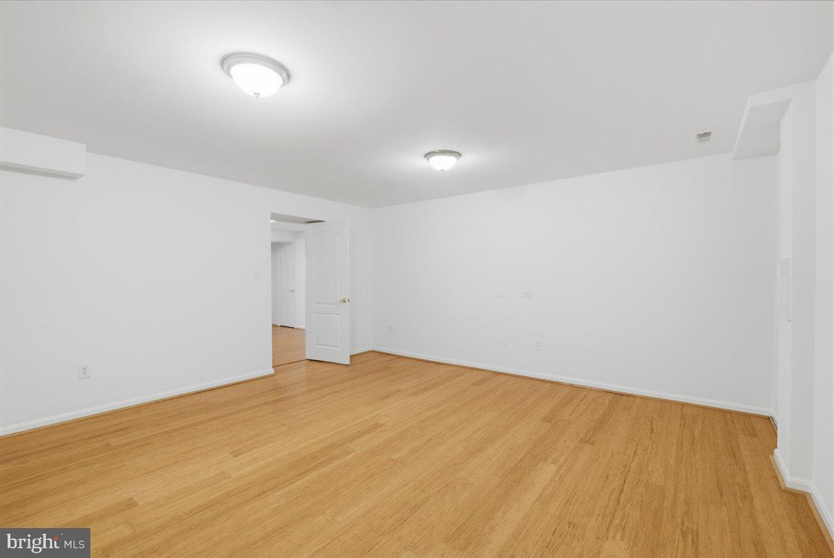 DARNESTOWN OUTSIDE - Residential