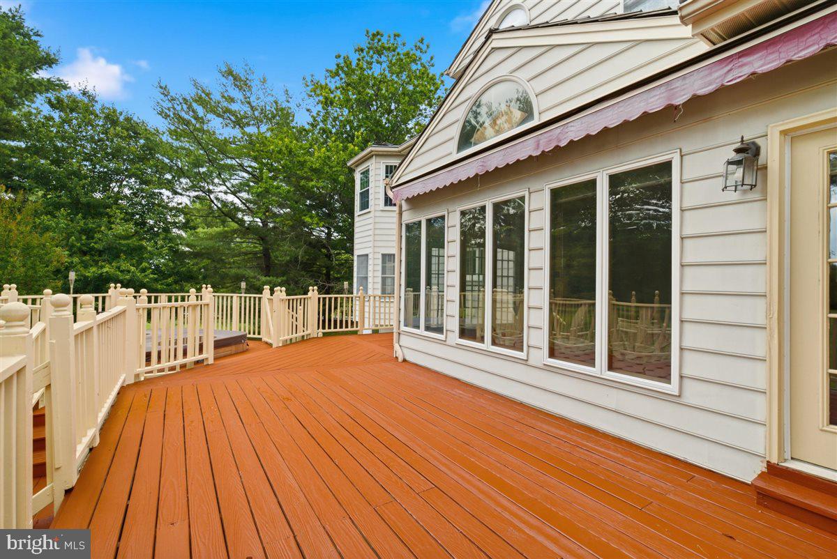 DARNESTOWN OUTSIDE - Residential