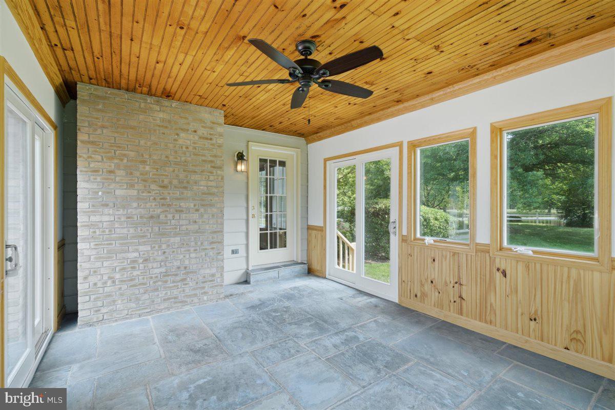 DARNESTOWN OUTSIDE - Residential