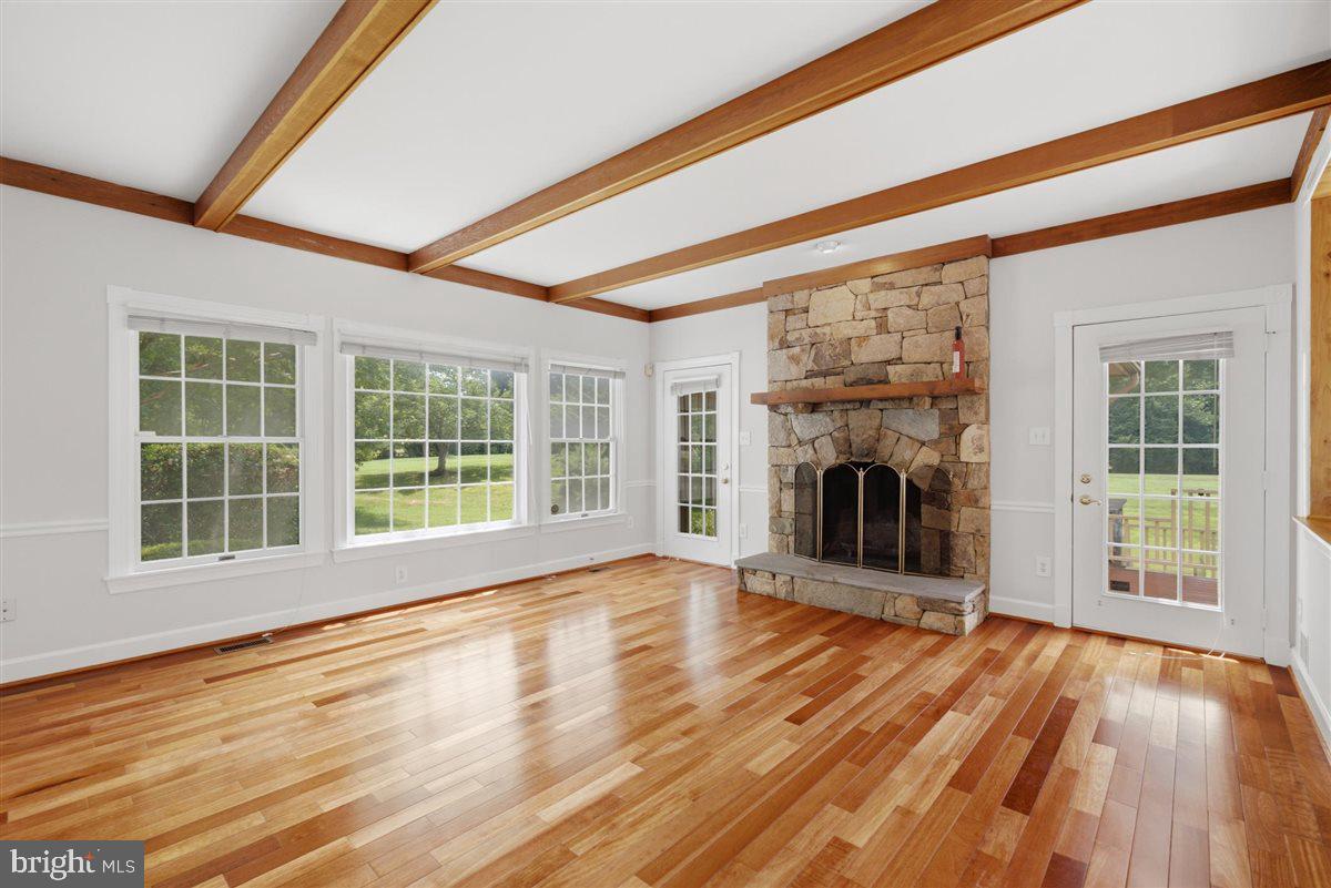 DARNESTOWN OUTSIDE - Residential
