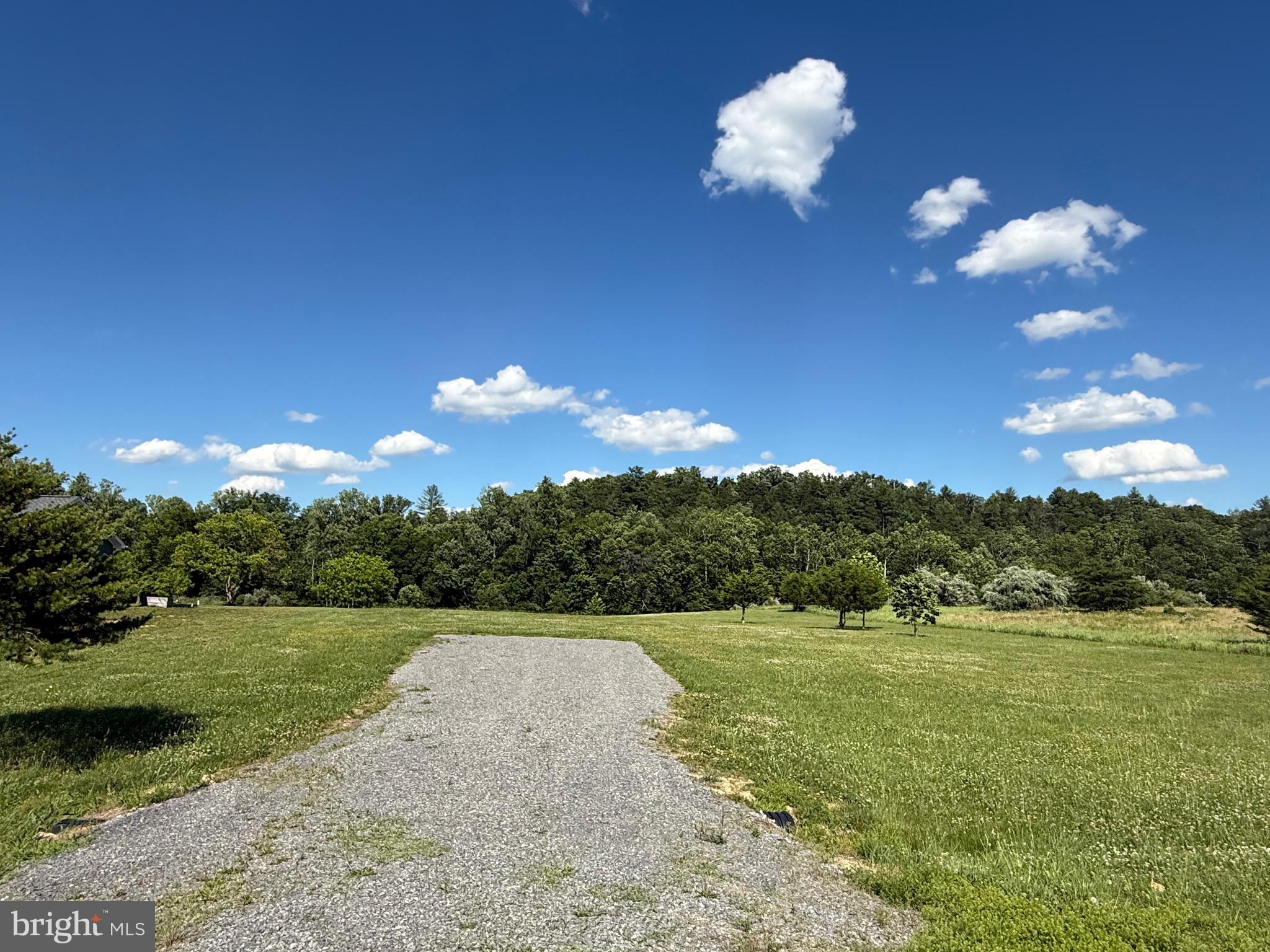 HORSESHOE RUN - Land