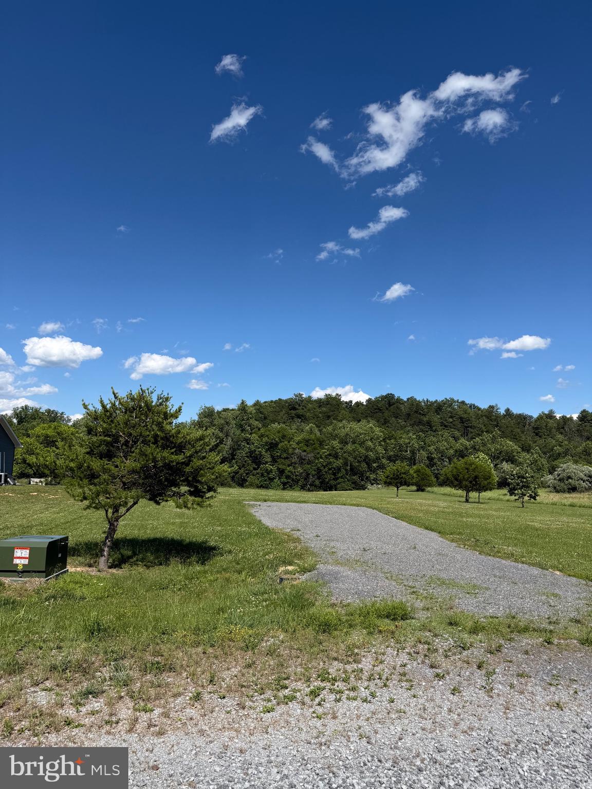 HORSESHOE RUN - Land