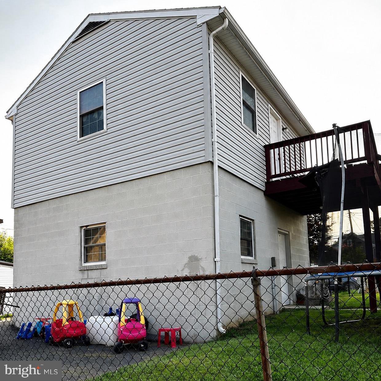 WEST END - Residential