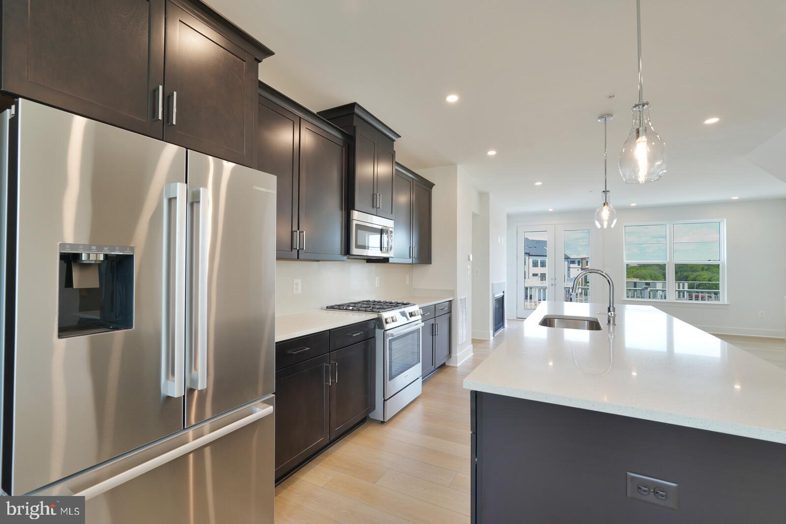 THE GROVE - Residential Lease