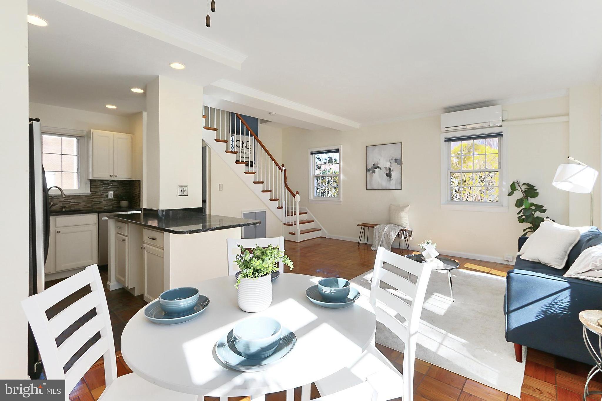 PARK FAIRFAX - Residential