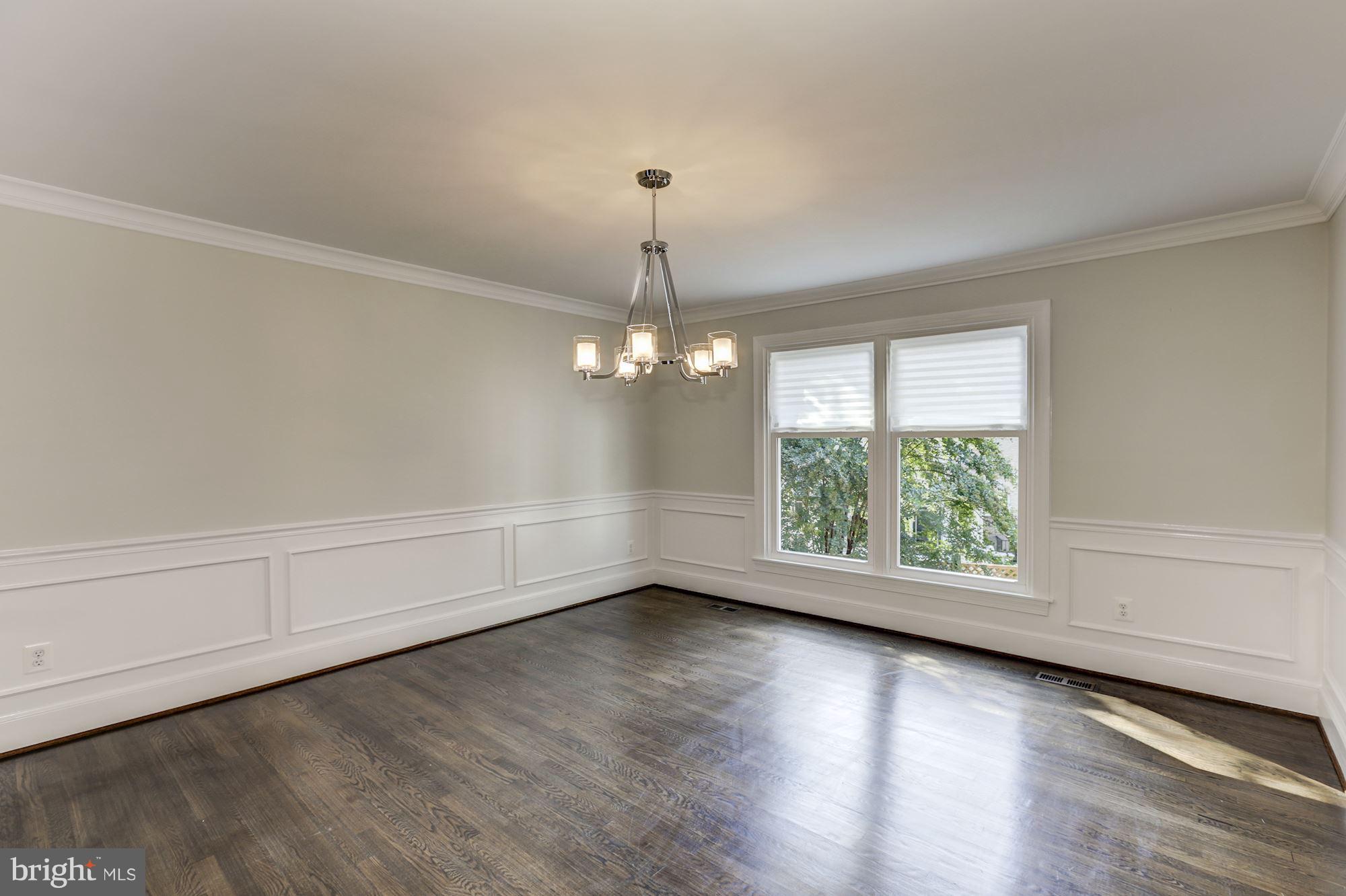 LYNWOOD - Residential