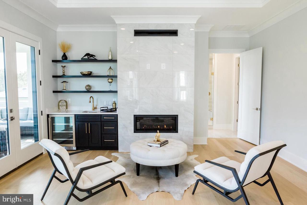 FAIRDALE - Residential