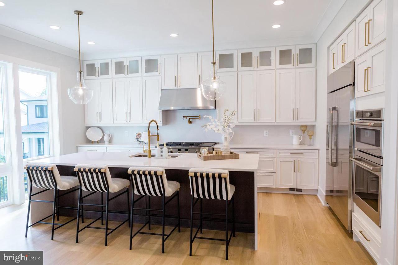 FAIRDALE - Residential