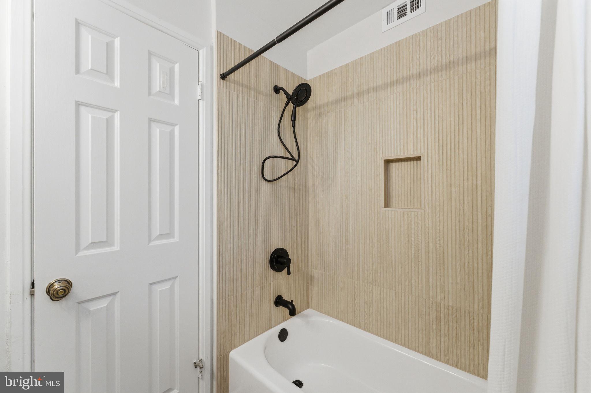 FAIRLINGTON VILLAGES - Residential