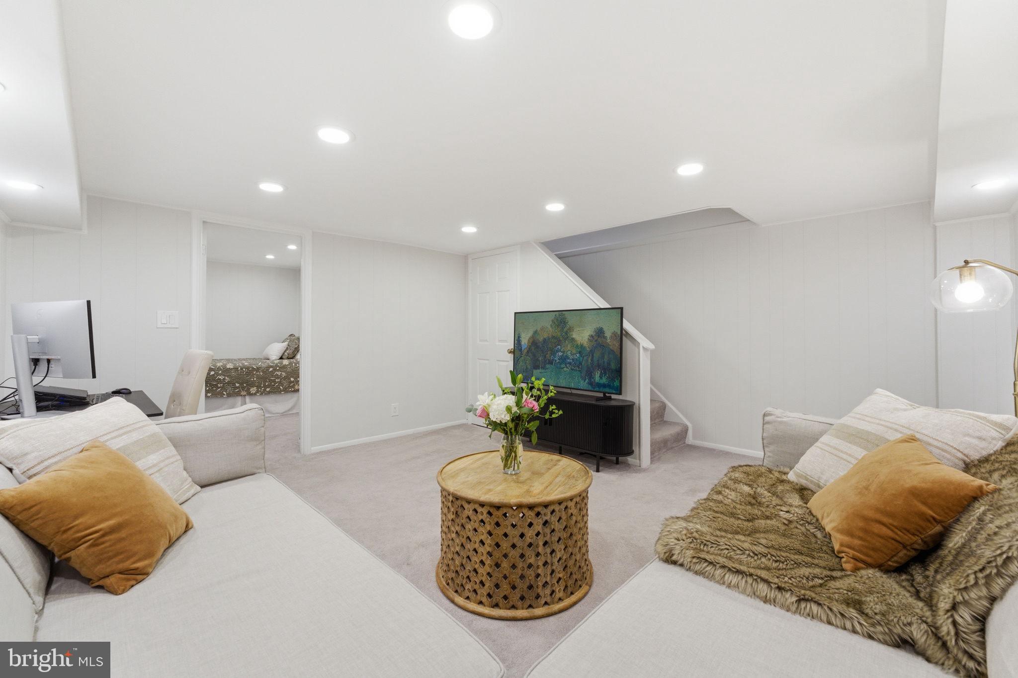 FAIRLINGTON VILLAGES - Residential