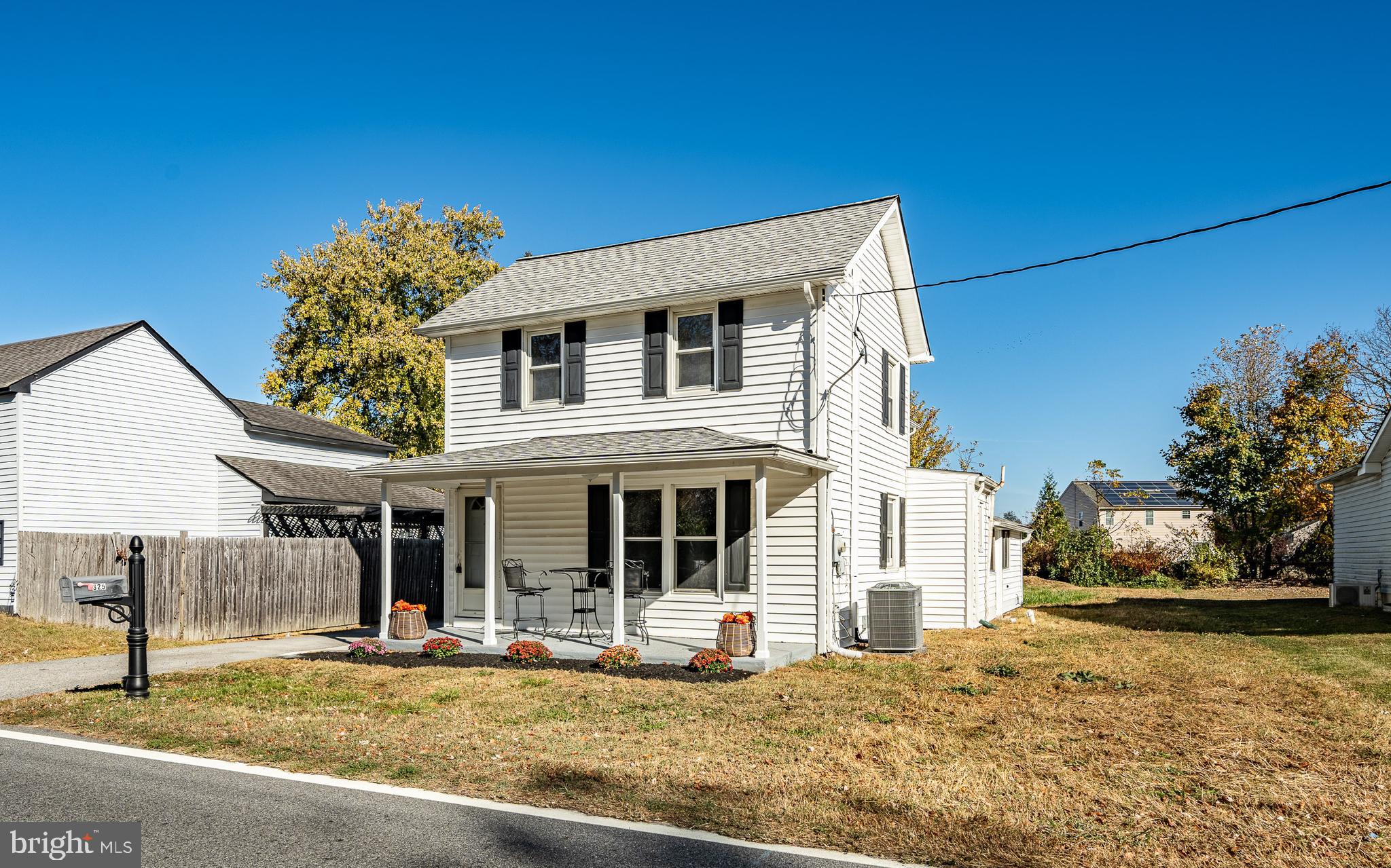 LUMS POND ESTATES - Residential