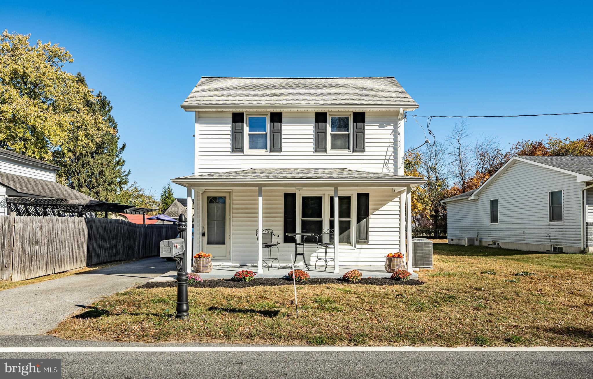 LUMS POND ESTATES - Residential