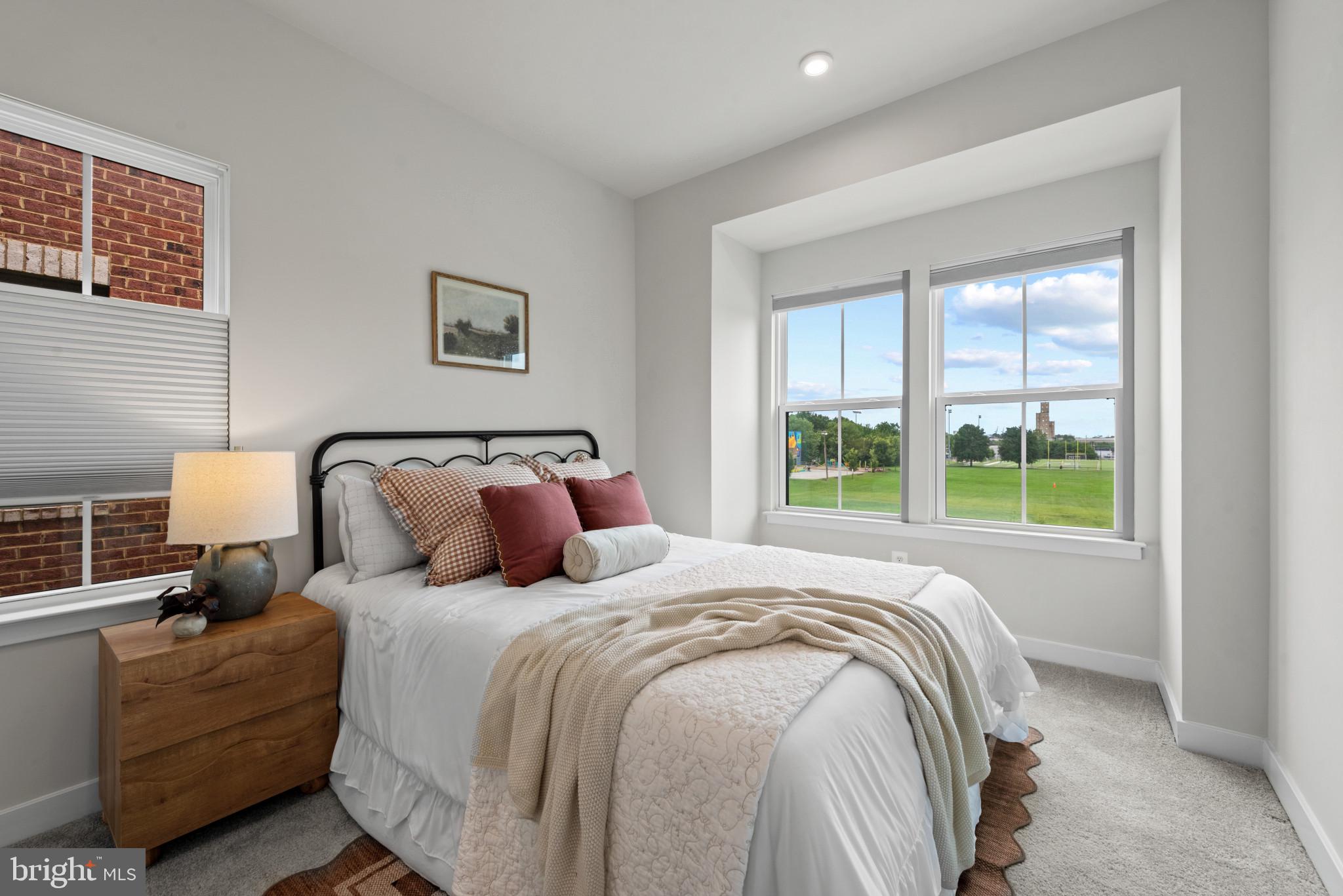 BANNER ROW - Residential