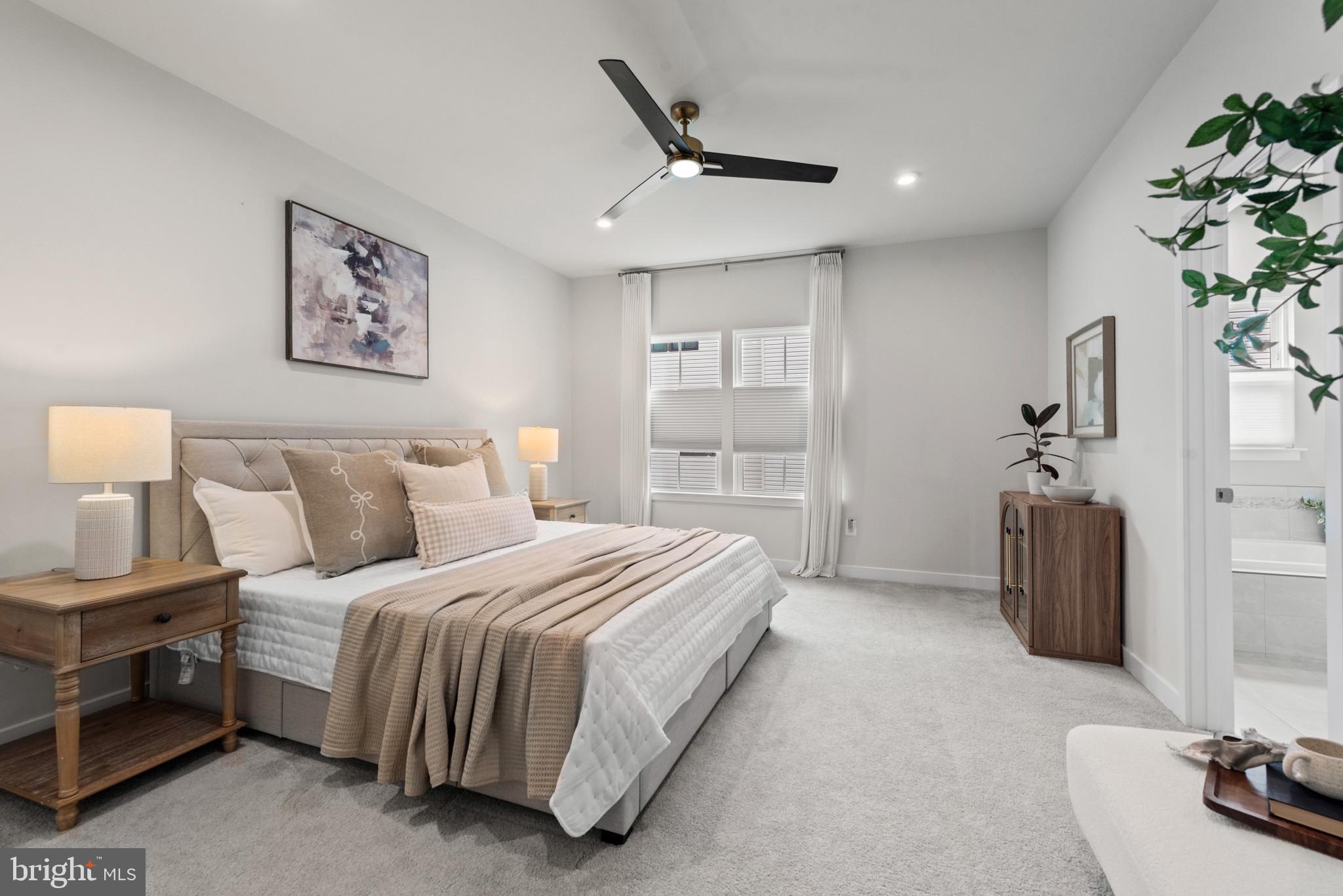 BANNER ROW - Residential