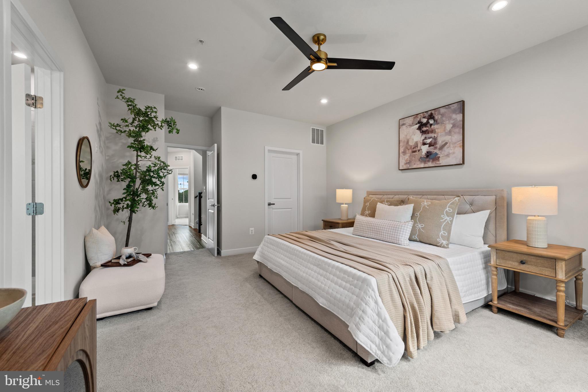 BANNER ROW - Residential