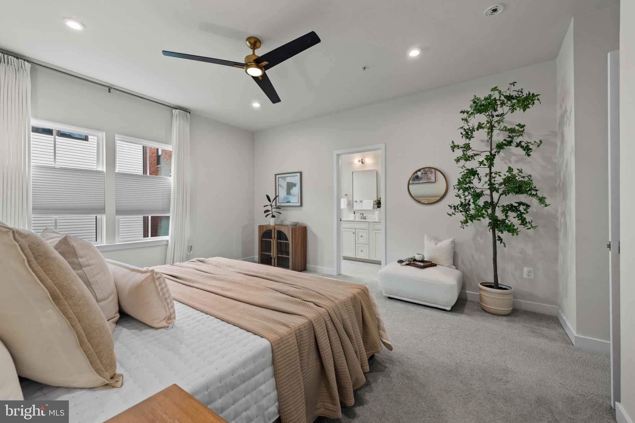 BANNER ROW - Residential