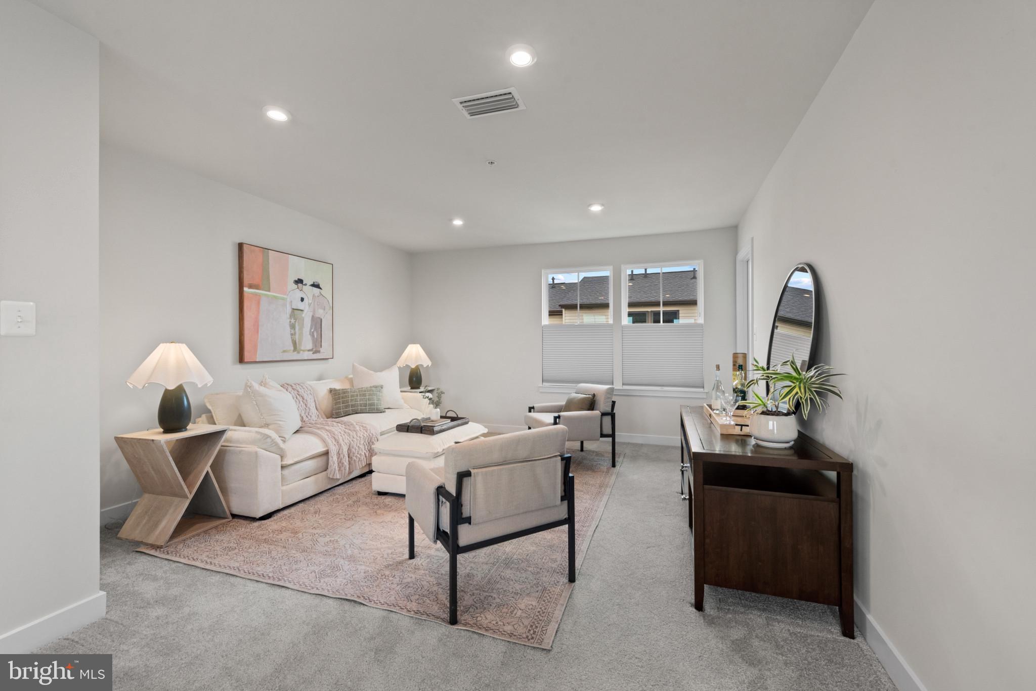 BANNER ROW - Residential