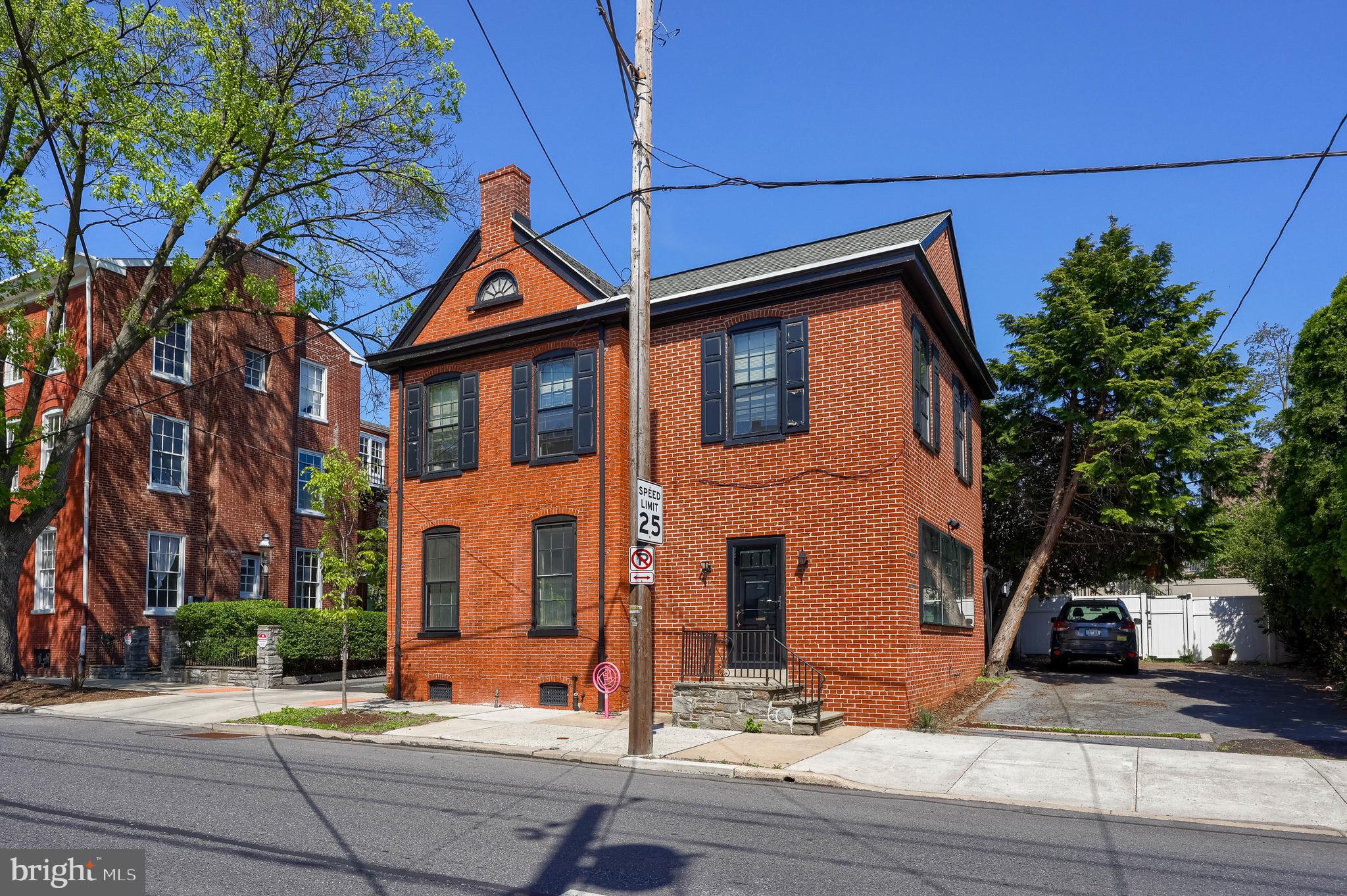 DOWNTOWN LANCASTER - Residential Income