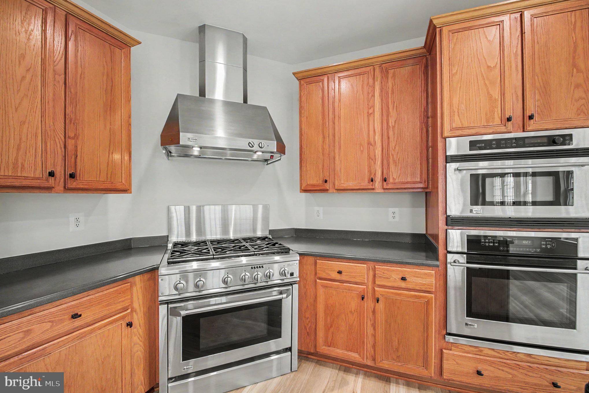 PARKWAY WEST - Residential